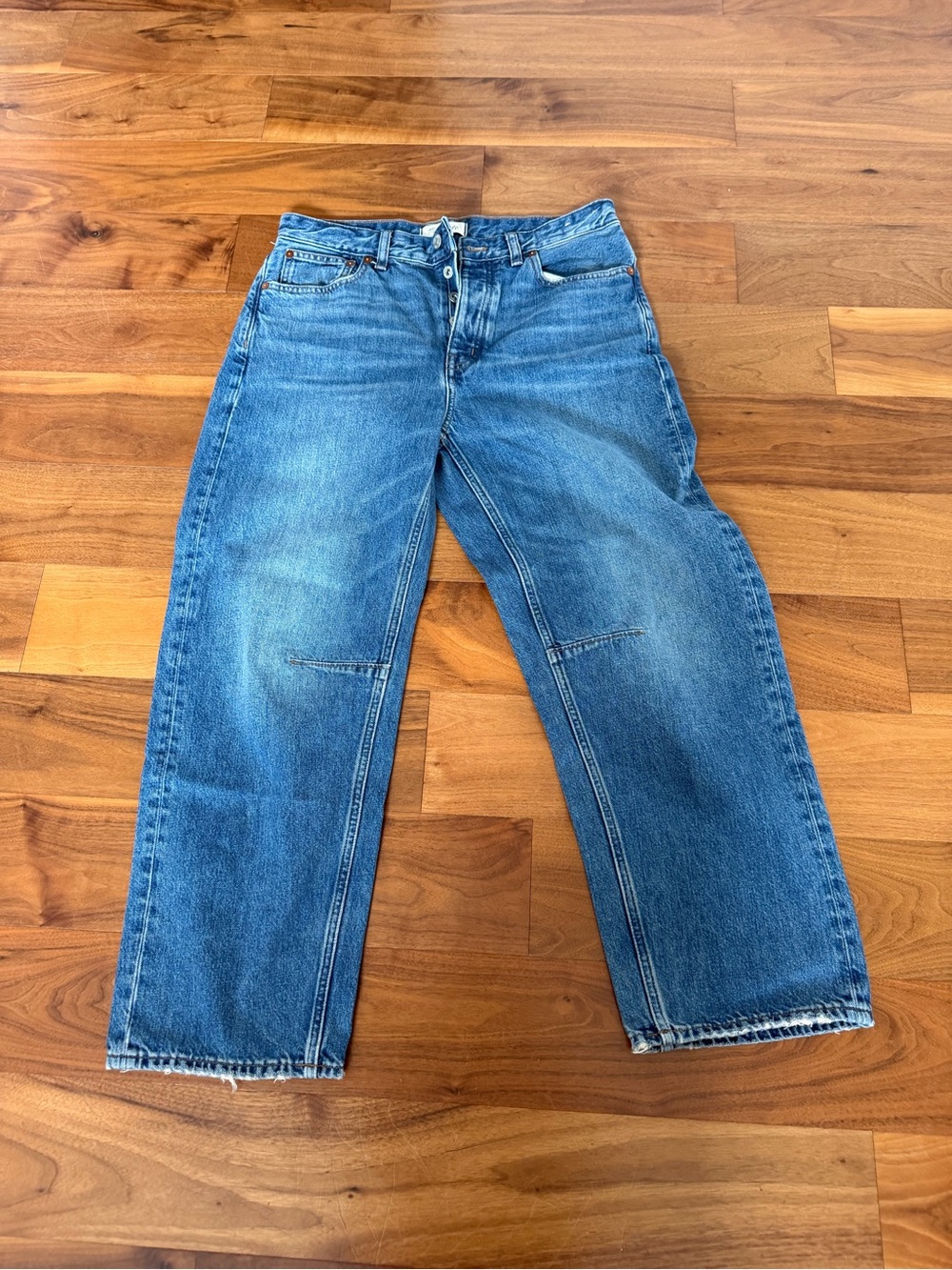 Madewell Relaxed Straight-Leg Jeans in Medium Blue